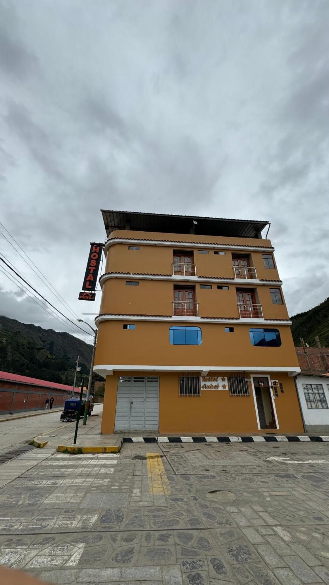 Hostal Tinkoj Hotel Chavin de Huantar ภายนอก รูปภาพ